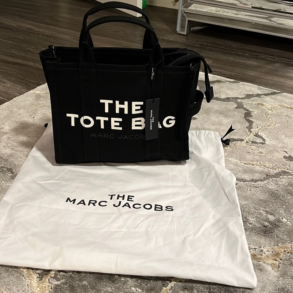 Marc Jacob The Tote Bag